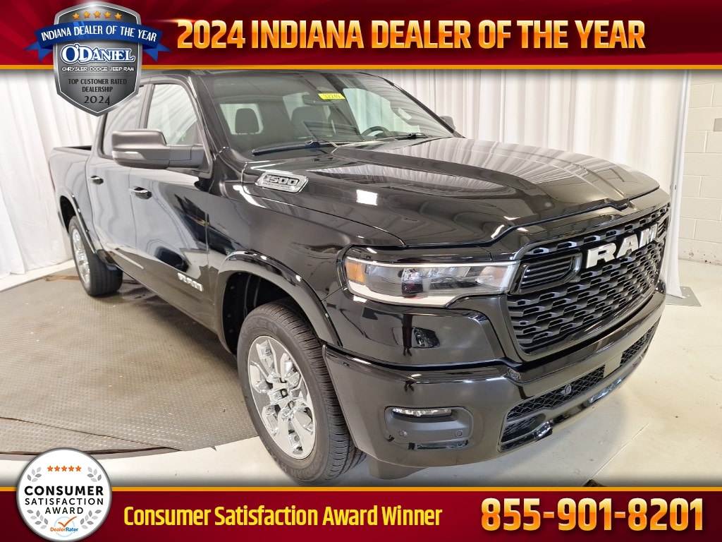 New 2026 Ram 1500 BIG HORN CREW CAB 4X4 5'7 BOX