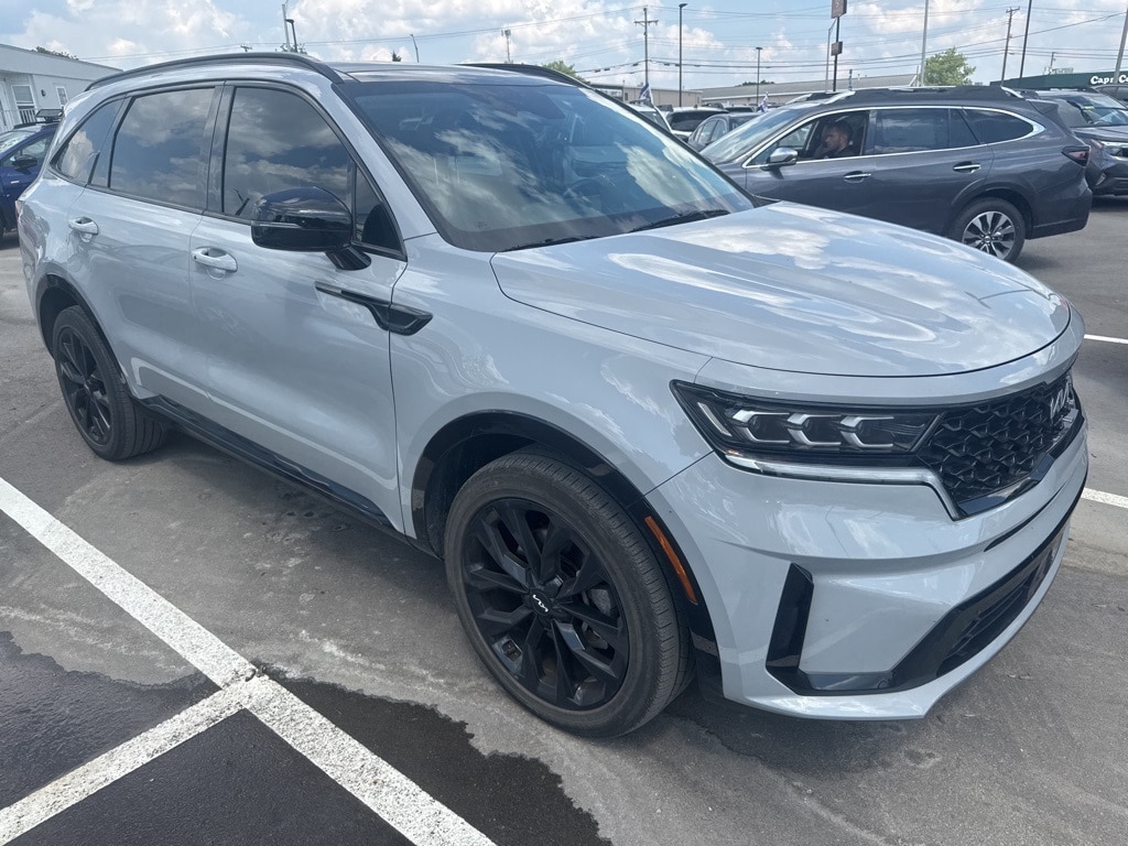 Used 2023 Kia Sorento SX