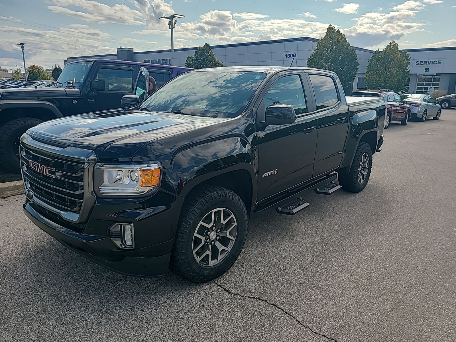 Used 2022 GMC Canyon AT4 w/Leather