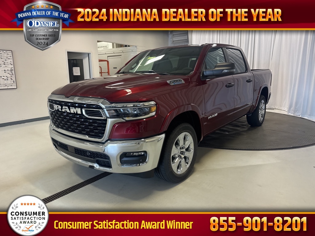 New 2025 Ram 1500 BIG HORN CREW CAB 4X4 5'7' BOX