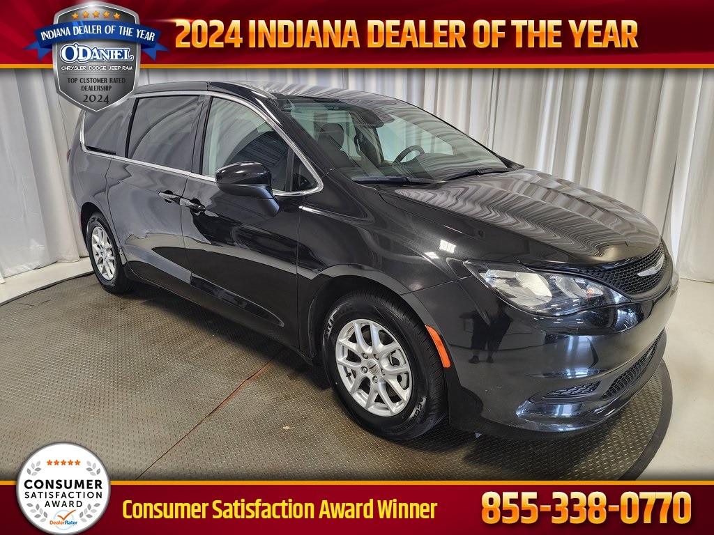 Used 2023 Chrysler Voyager LX