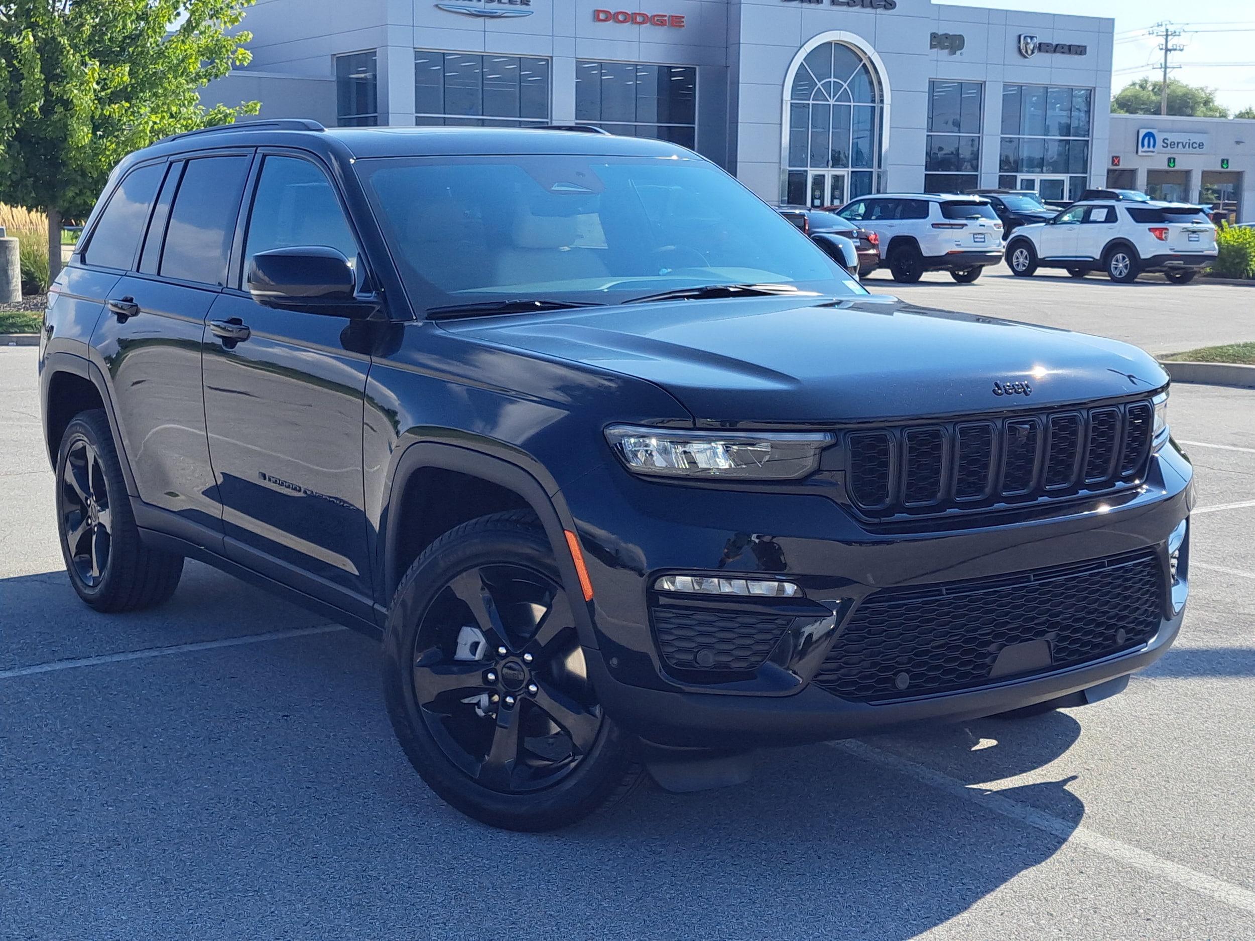New 2025 Jeep Grand Cherokee LIMITED 4X4