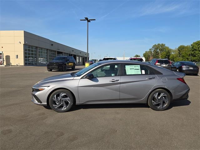 New 2025 Hyundai Elantra SEL Sport