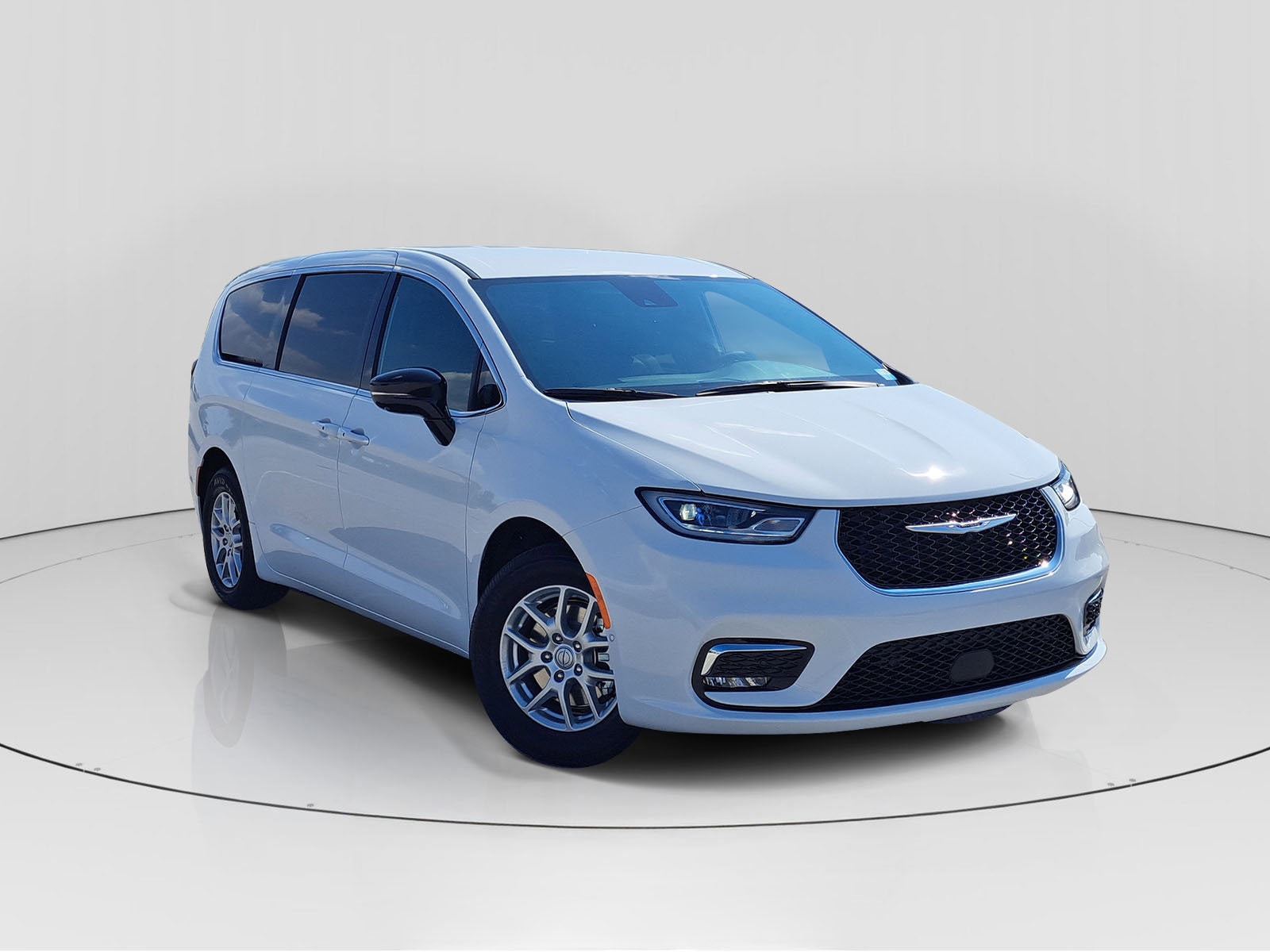New 2026 Chrysler Pacifica Select