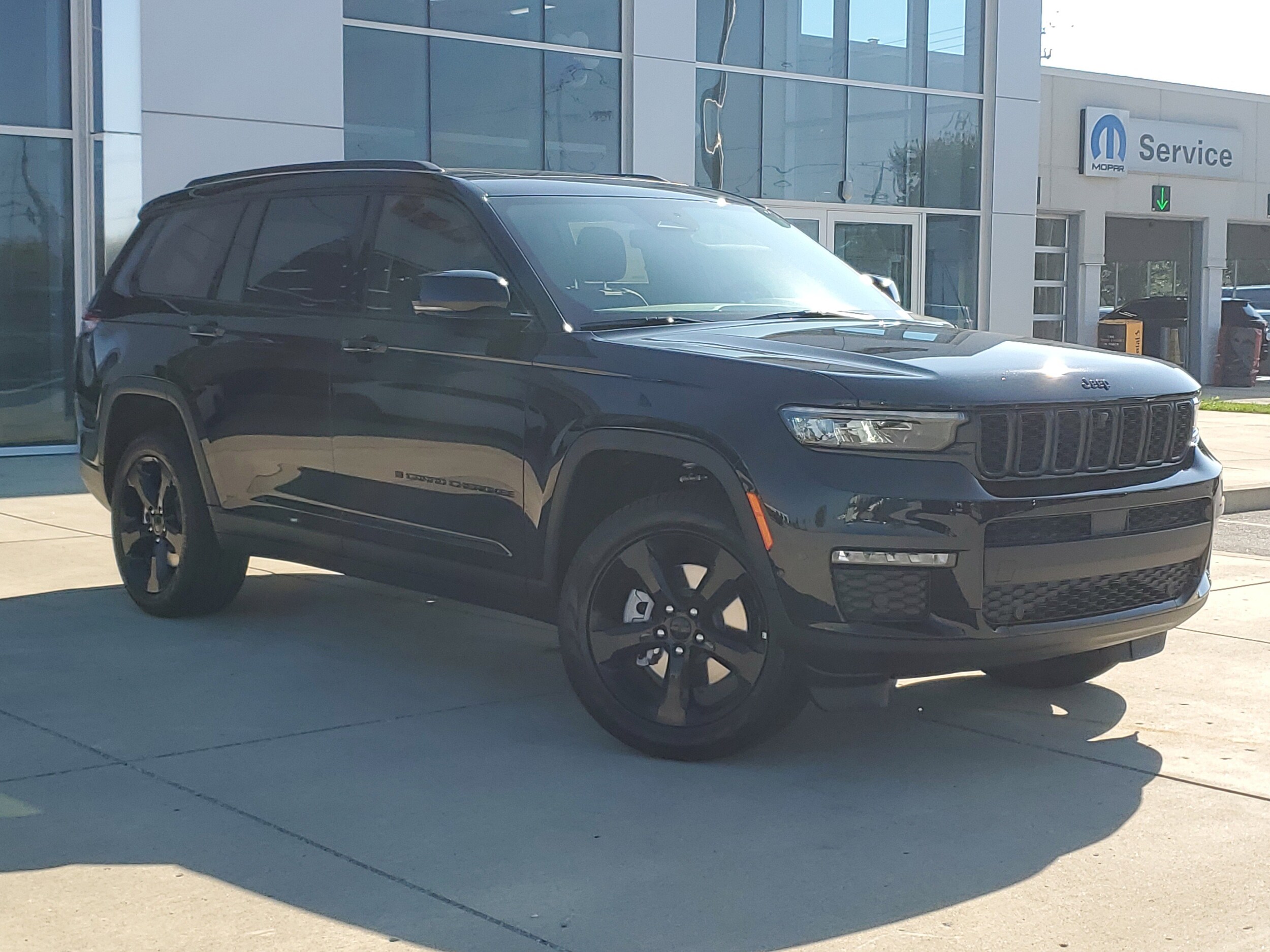 New 2025 Jeep Grand Cherokee L L LIMITED 4X4