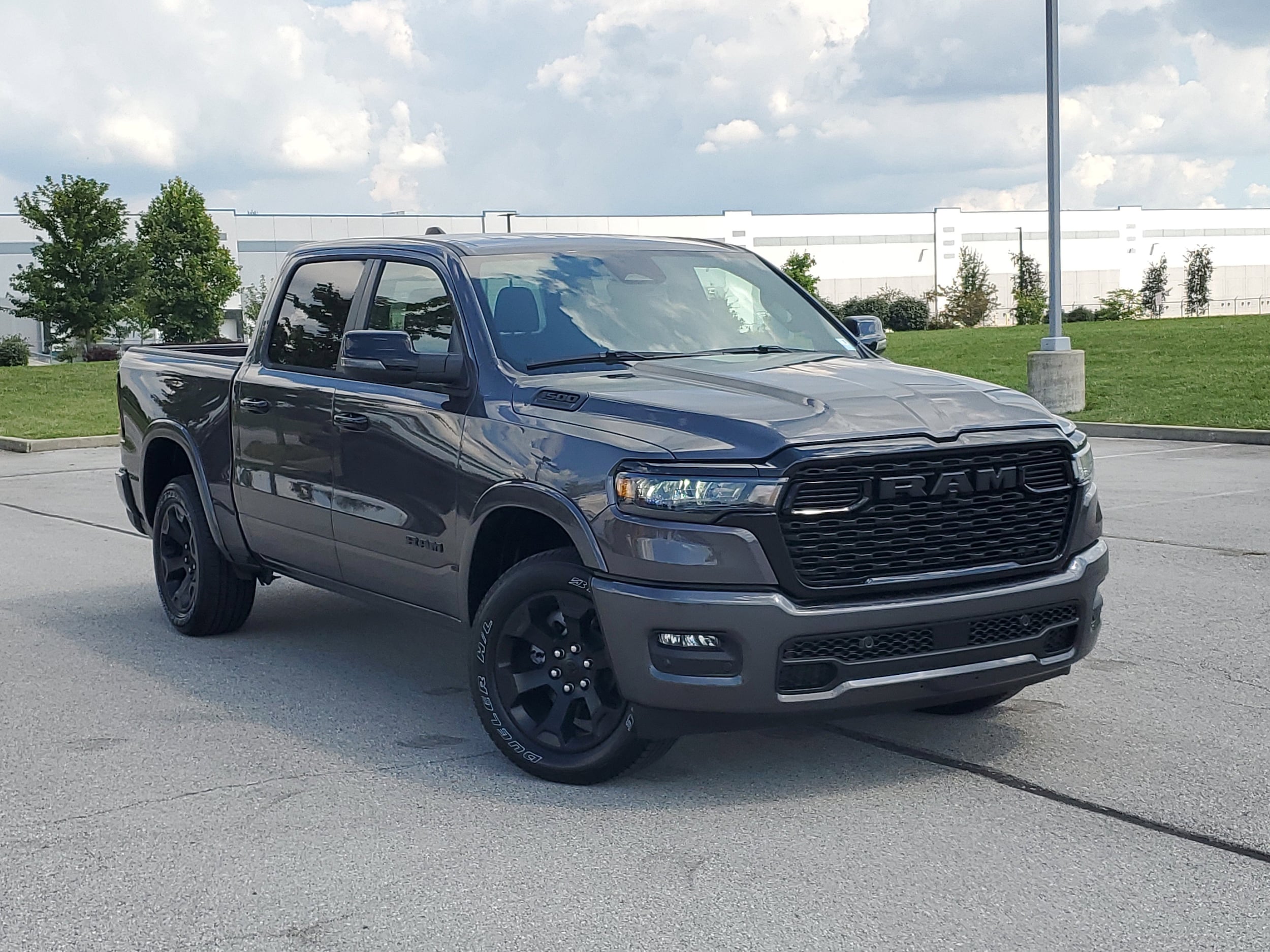 New 2026 Ram 1500 BIG HORN CREW CAB 4X4 5'7' BOX
