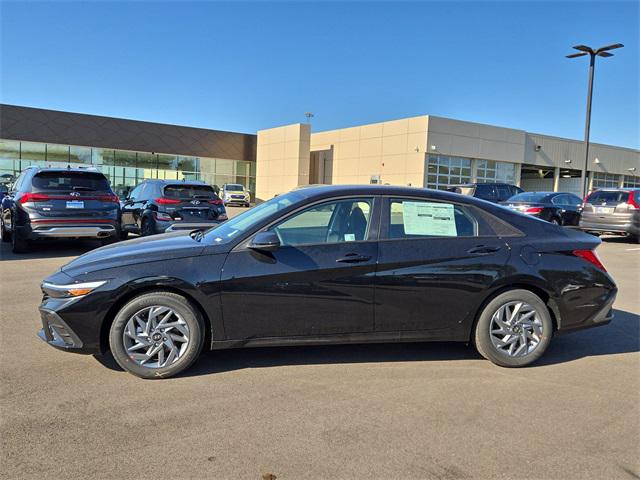 New 2025 Hyundai Elantra Hybrid Blue
