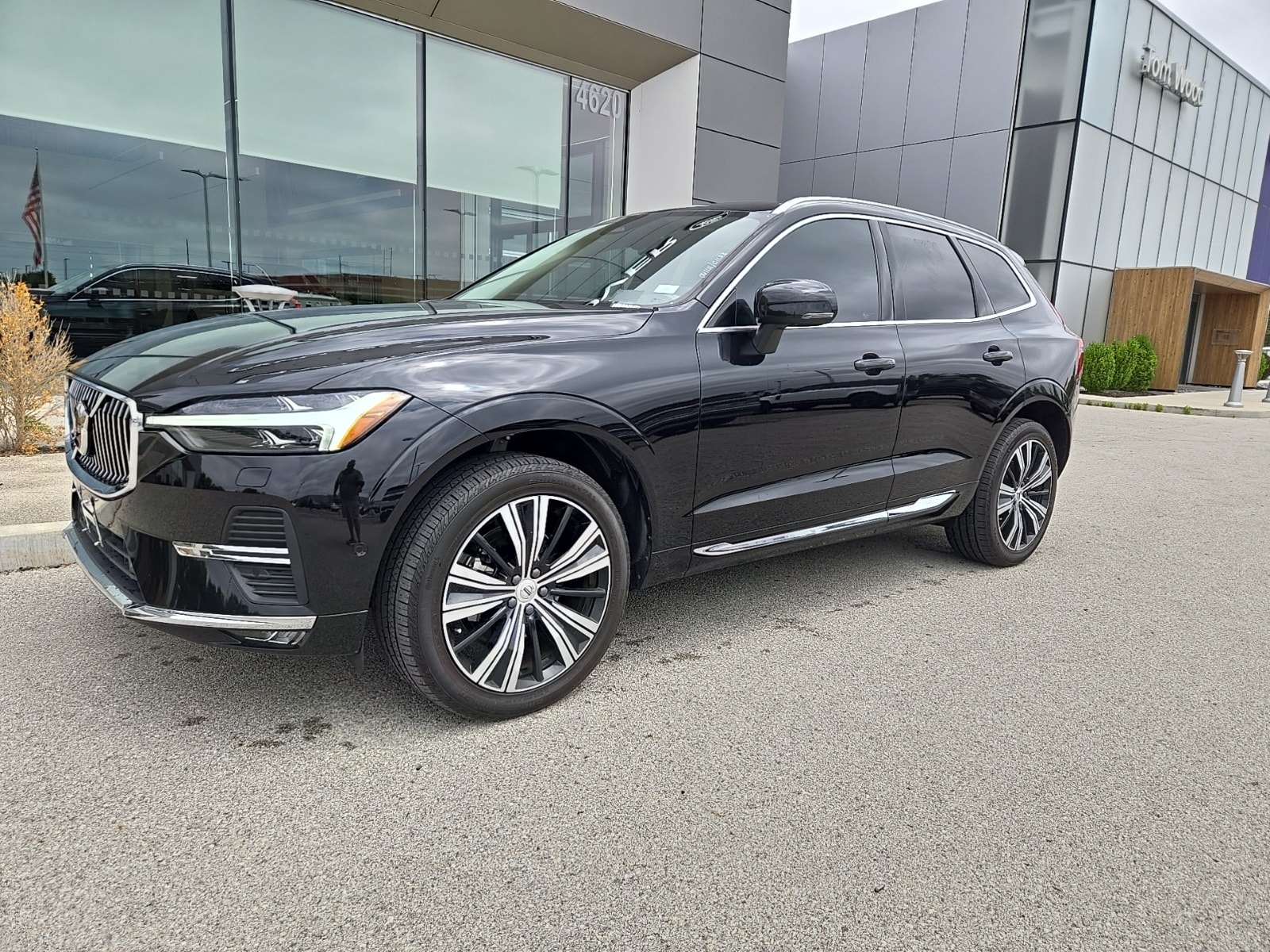 Used 2022 Volvo XC60 B5 Inscription