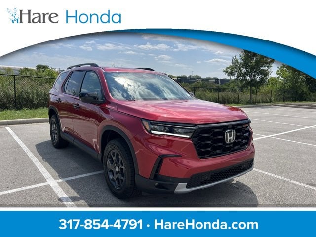 New 2025 Honda Pilot TrailSport