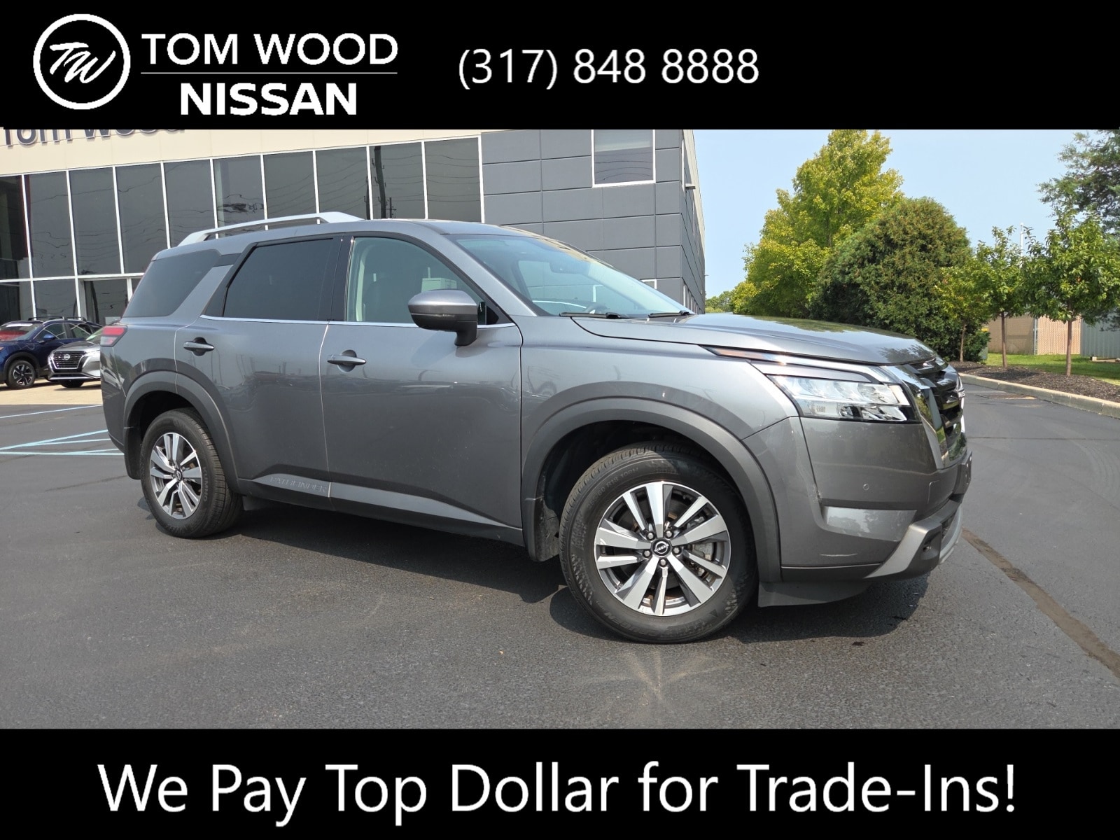Used 2023 Nissan Pathfinder SL