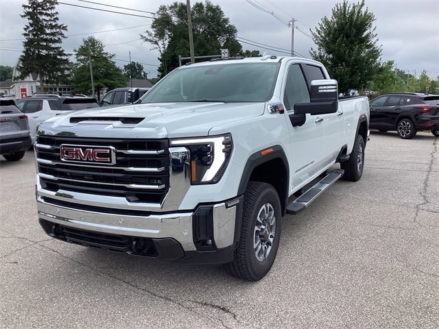 New 2025 GMC Sierra 3500 HD SLT