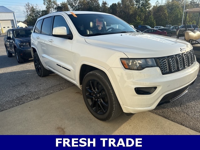 Used 2020 Jeep Grand Cherokee Laredo