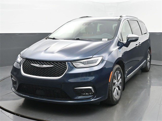 Used 2022 Chrysler Pacifica Hybrid Pinnacle