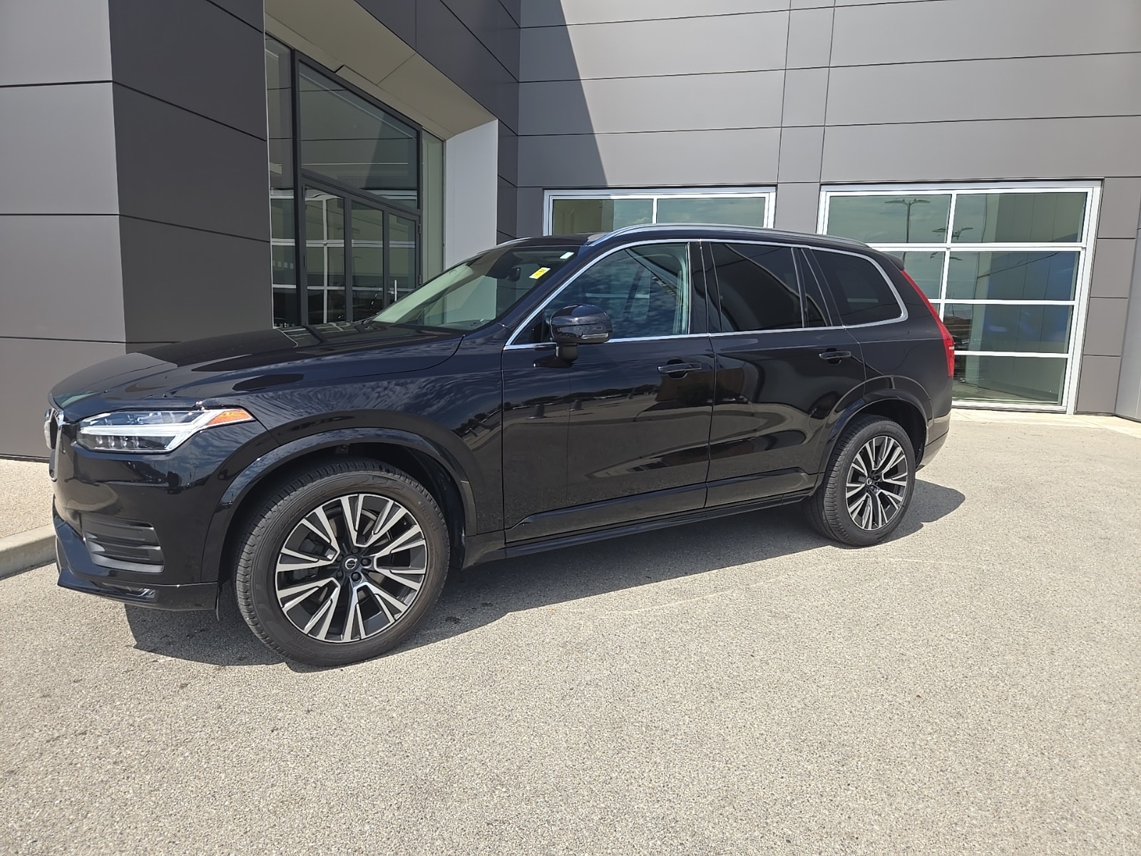 Used 2020 Volvo XC90 T5 Momentum