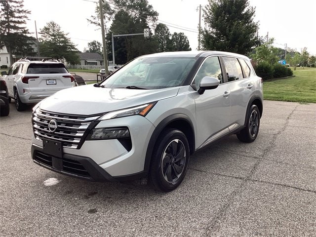 Used 2024 Nissan Rogue SV