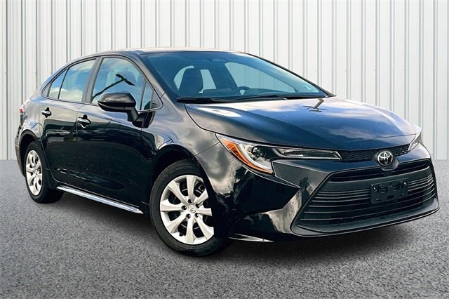 Used 2023 Toyota Corolla LE