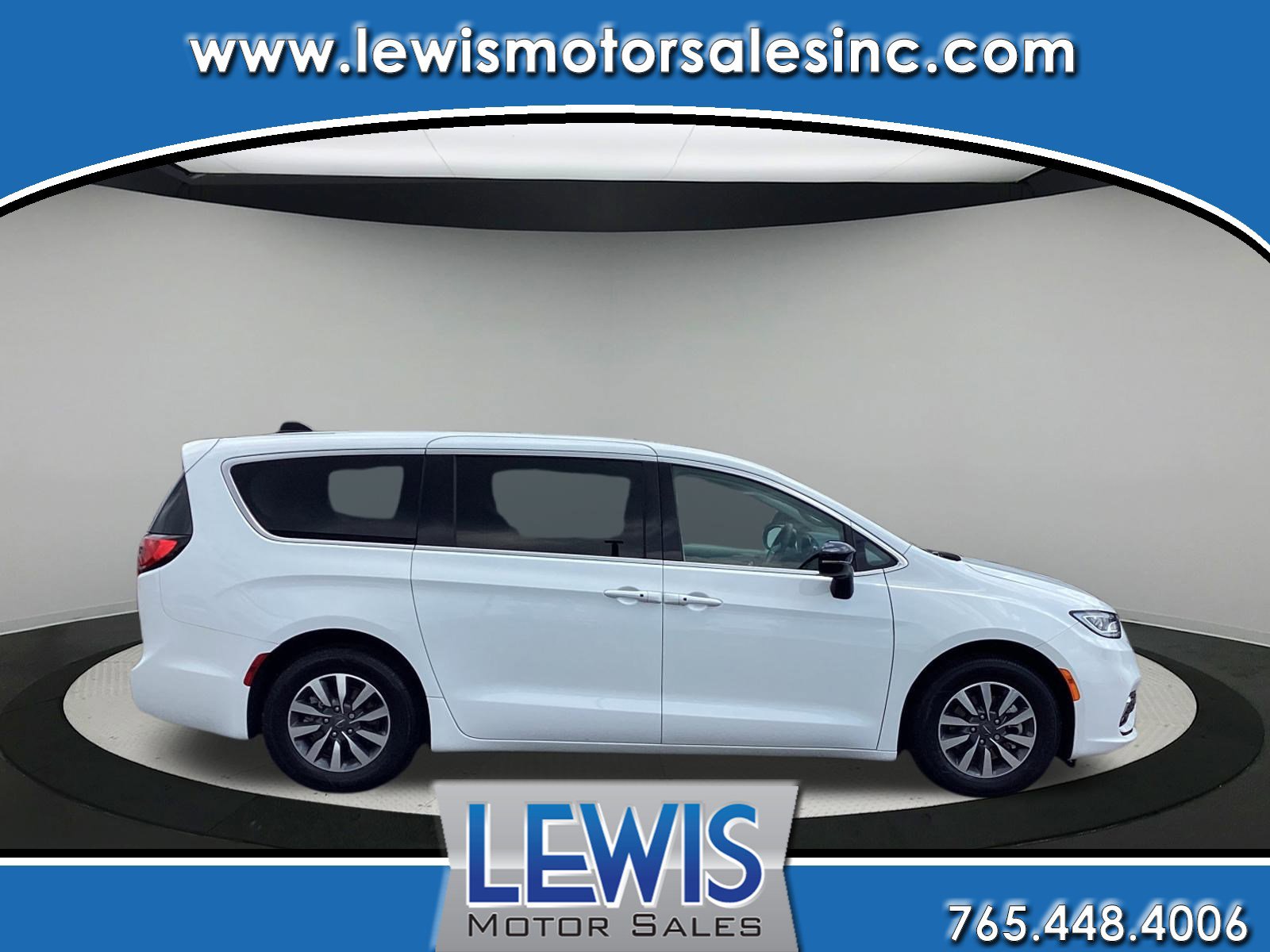 Used 2024 Chrysler Pacifica Hybrid Select