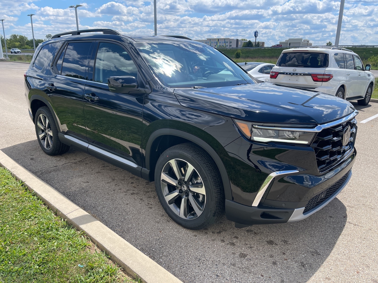 New 2025 Honda Pilot Touring