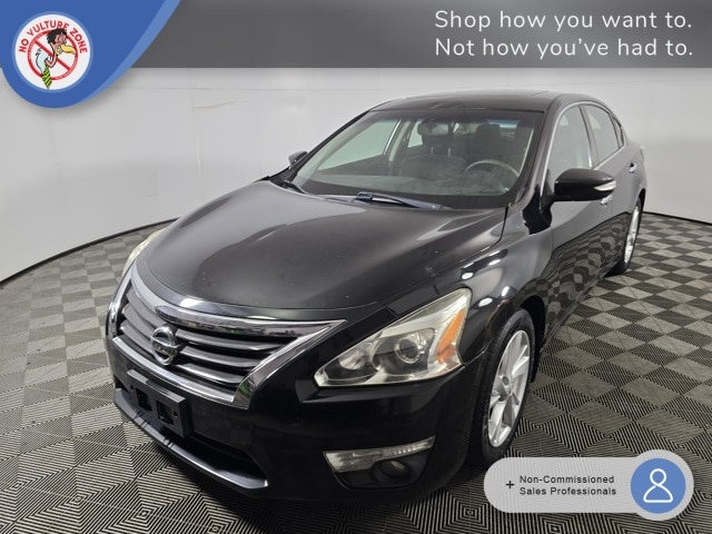 Used 2015 Nissan Altima 2.5 SV