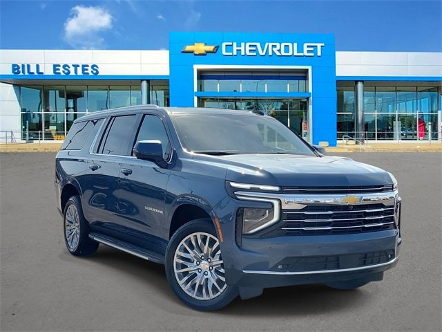 New 2025 Chevrolet Suburban LT