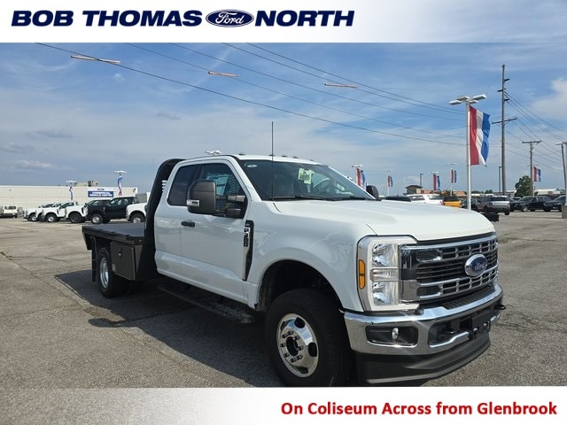 New 2025 Ford F-350 Chassis XLT