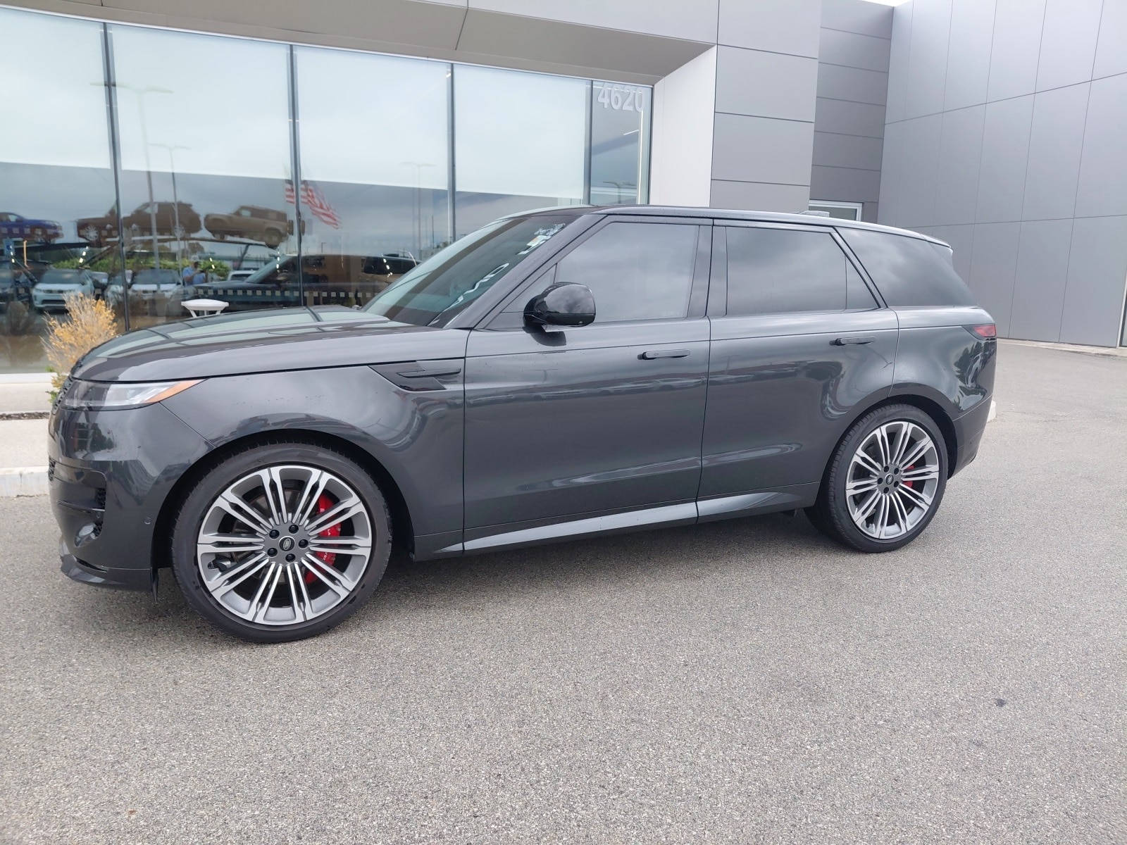 Used 2024 Land Rover Range Rover Sport Dynamic