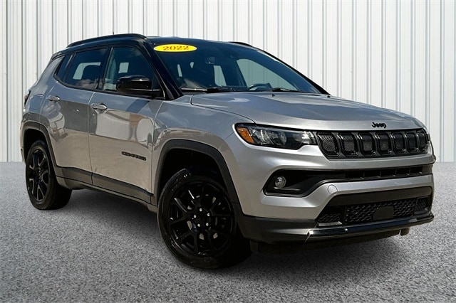 Used 2022 Jeep Compass Altitude