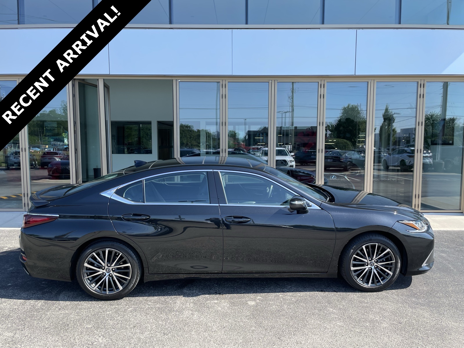 Used 2023 Lexus ES 350 Luxury