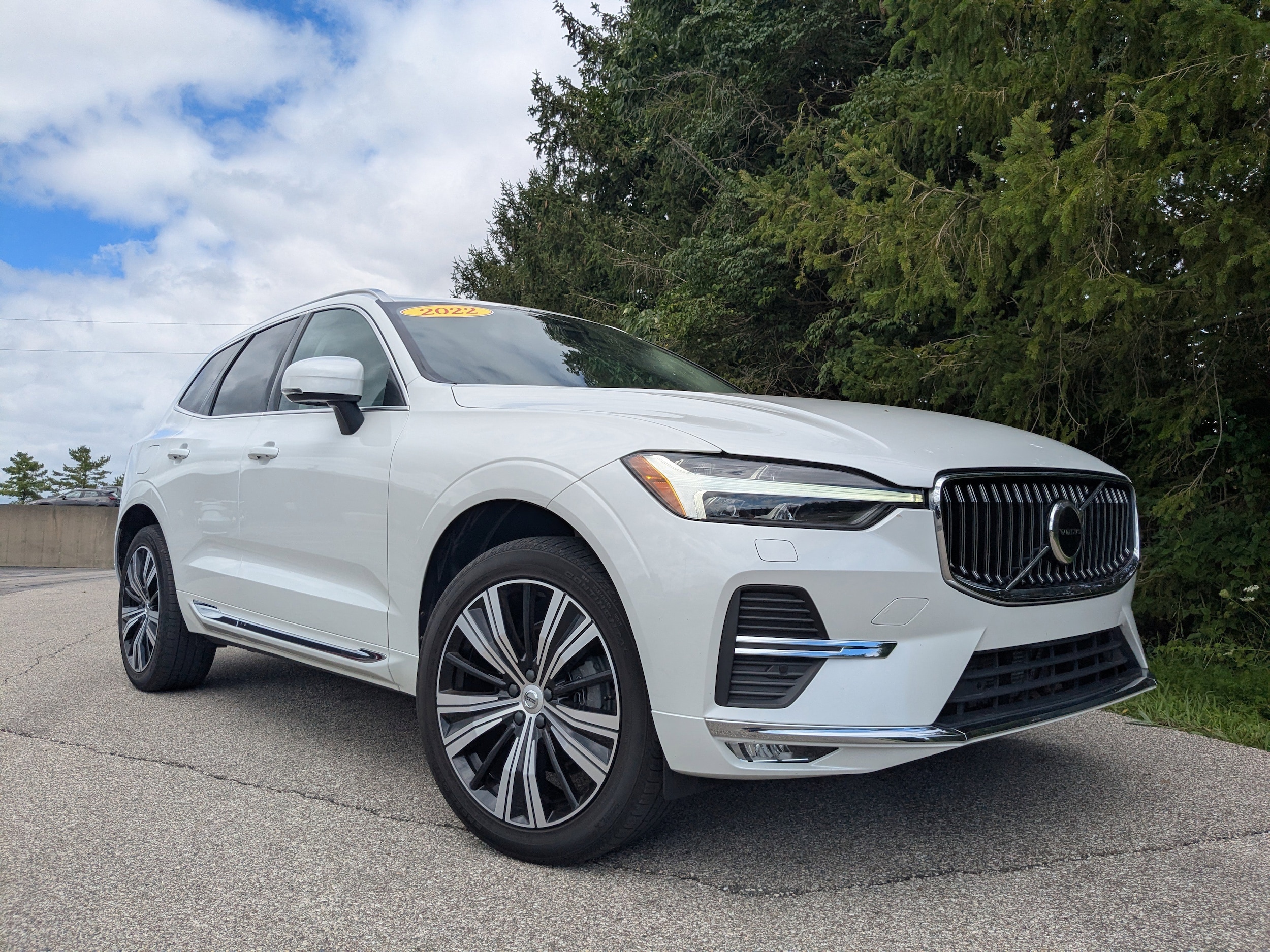 Used 2022 Volvo XC60 B5 AWD Inscription