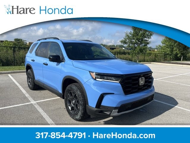Used 2025 Honda Pilot TrailSport