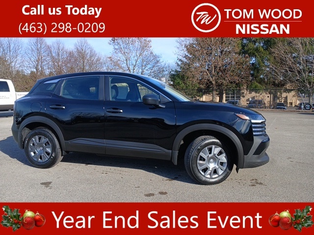 New 2025 Nissan Kicks S