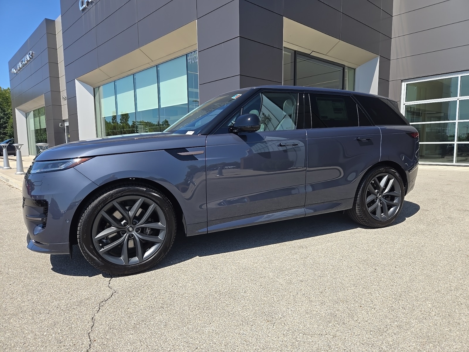 New 2025 Land Rover Range Rover Sport Dynamic SE 400PS