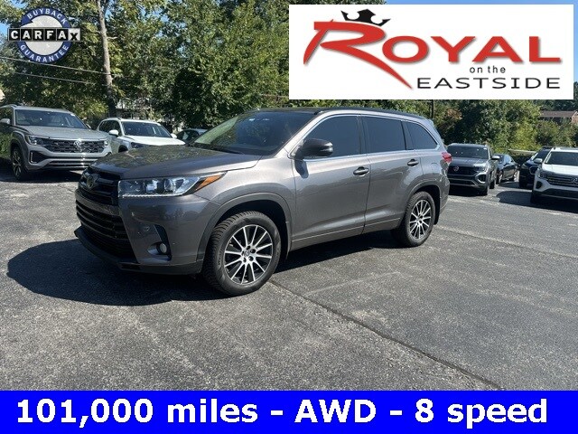 Used 2017 Toyota Highlander SE V6