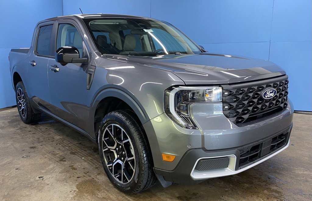 New 2025 Ford Maverick Lariat