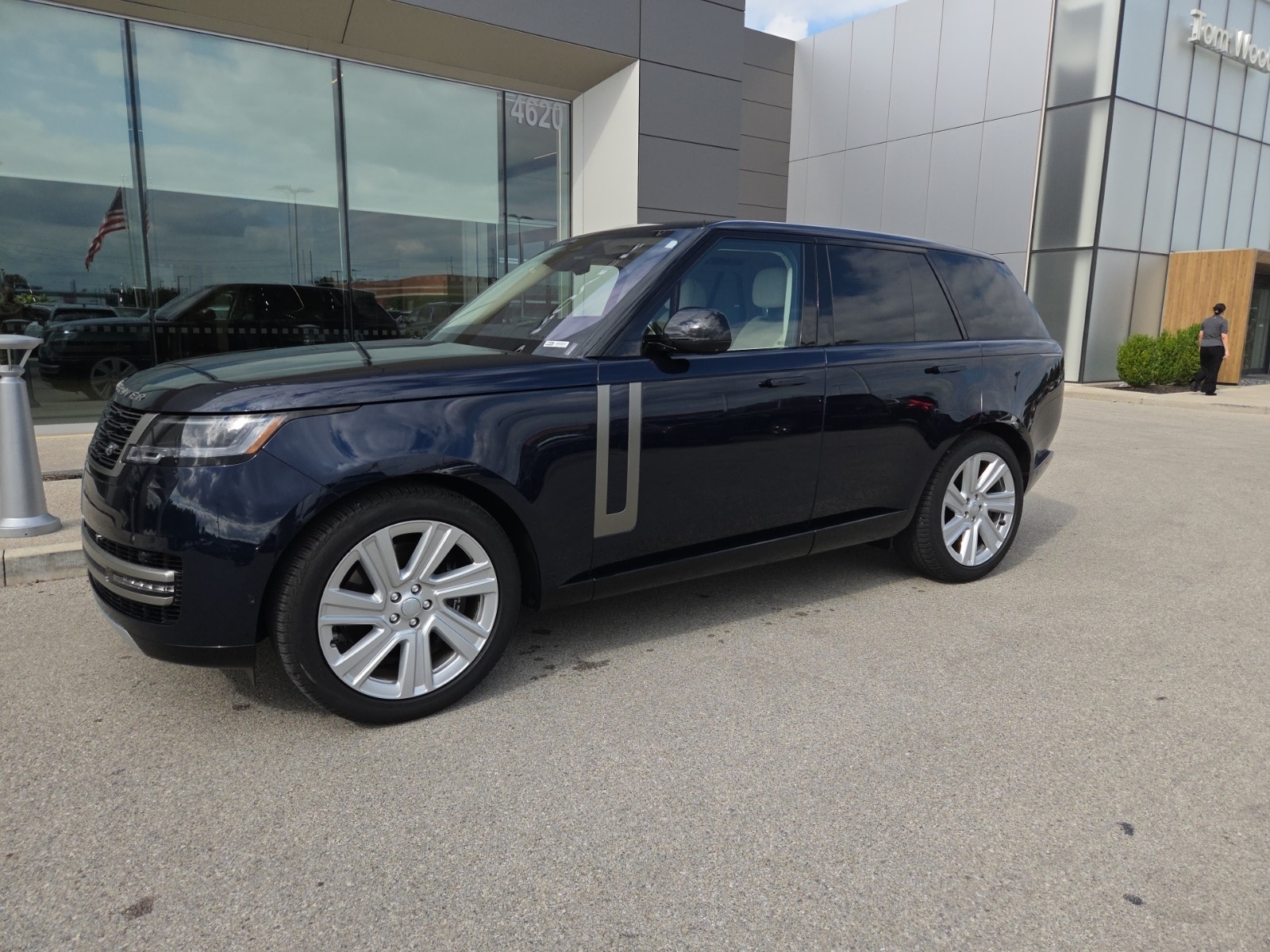 Used 2023 Land Rover Range Rover SE