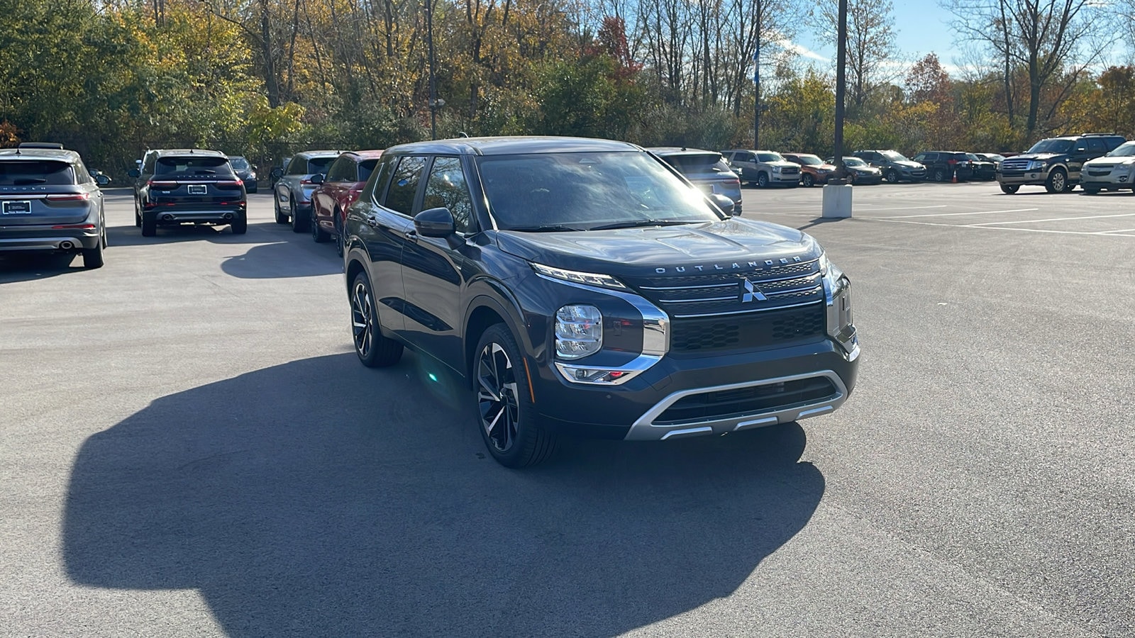 New 2024 Mitsubishi Outlander SE