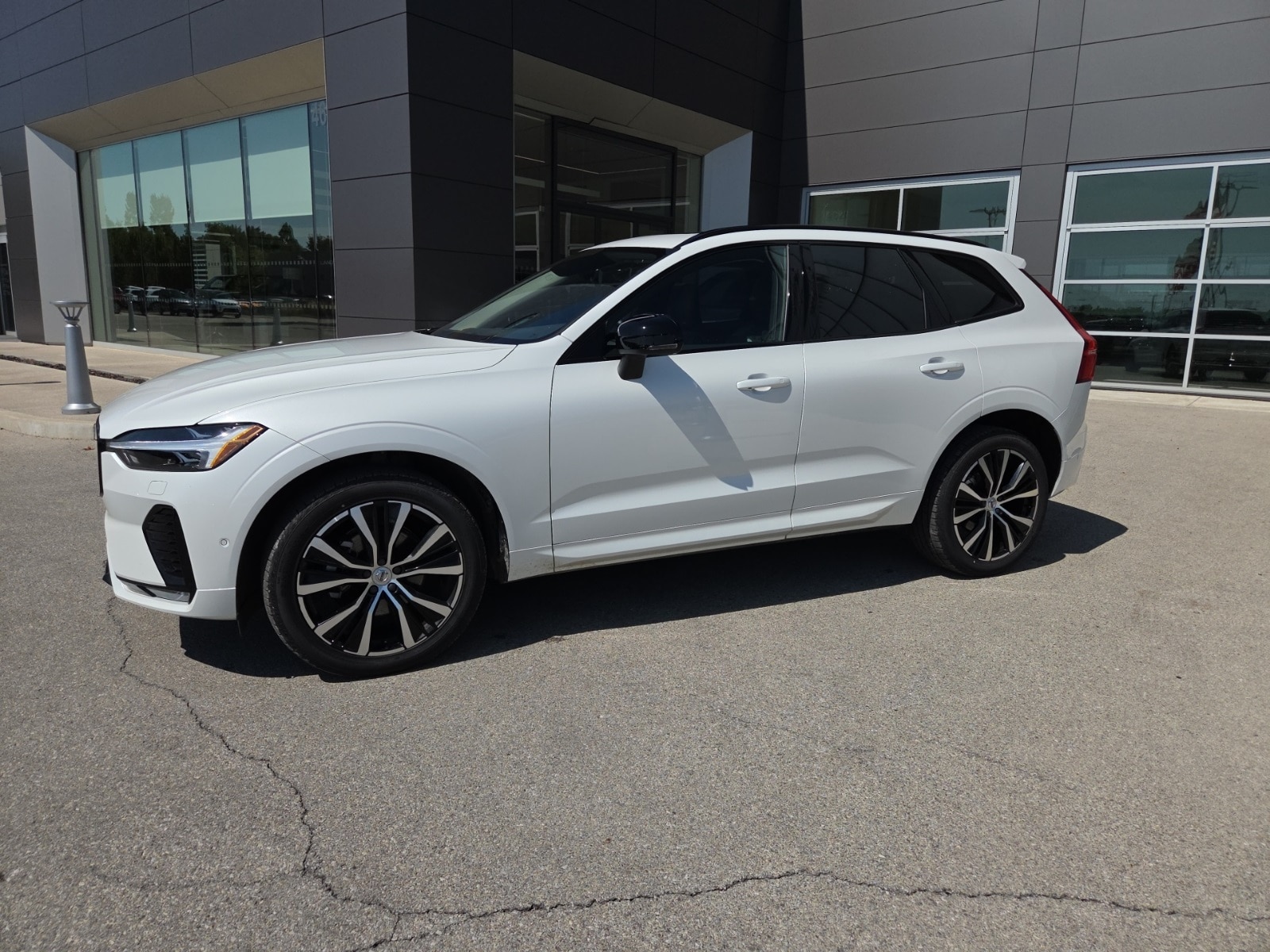 Used 2025 Volvo XC60 B5 Plus