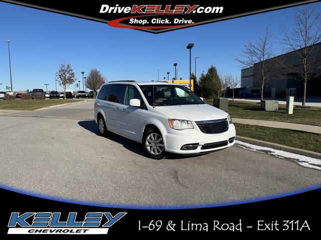 Used 2015 Chrysler Town & Country Touring