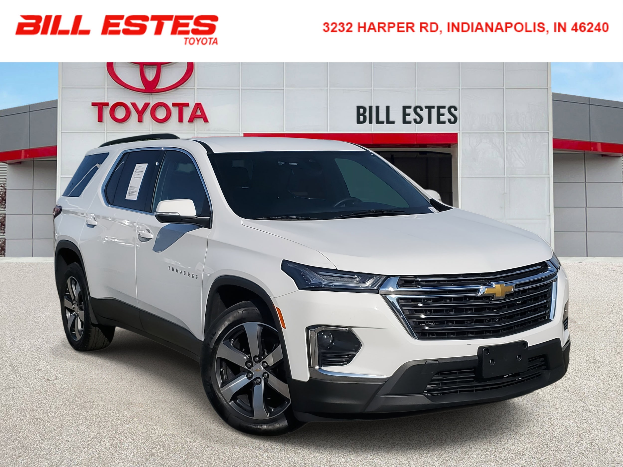 Used 2023 Chevrolet Traverse LT Leather