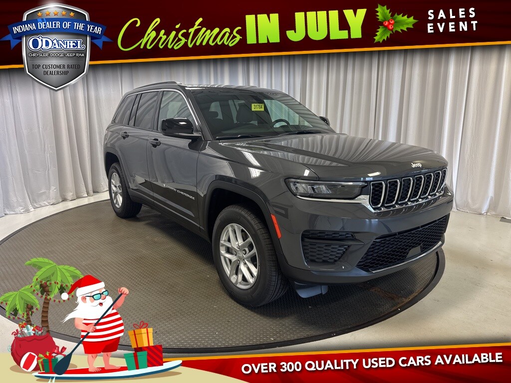 New 2025 Jeep Grand Cherokee LAREDO X 4X4