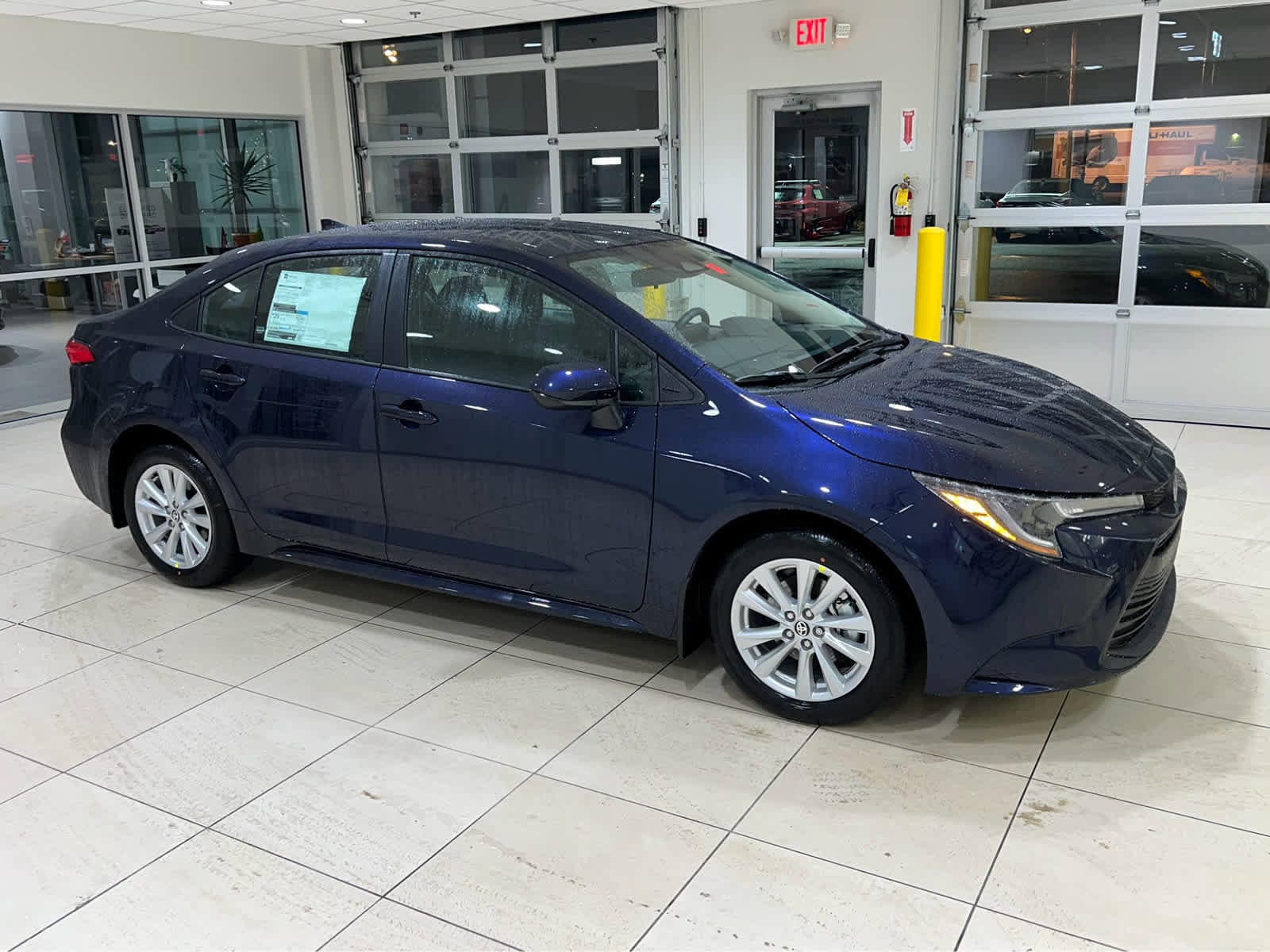 New 2025 Toyota Corolla LE