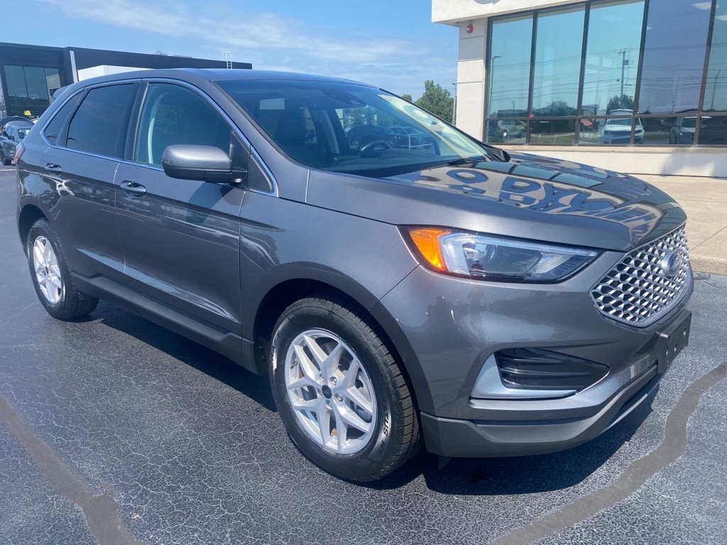 Used 2024 Ford Edge SEL