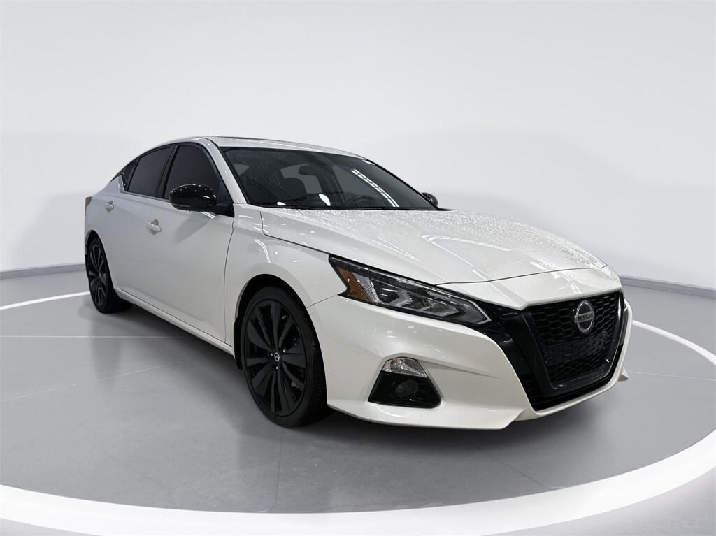 Used 2022 Nissan Altima 2.5 SR