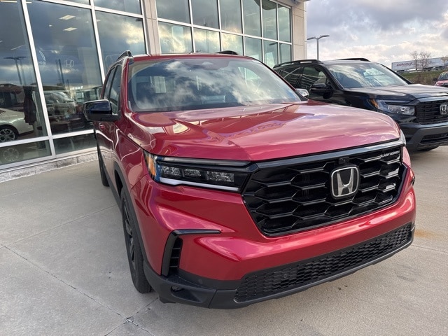 New 2025 Honda Pilot Black Edition