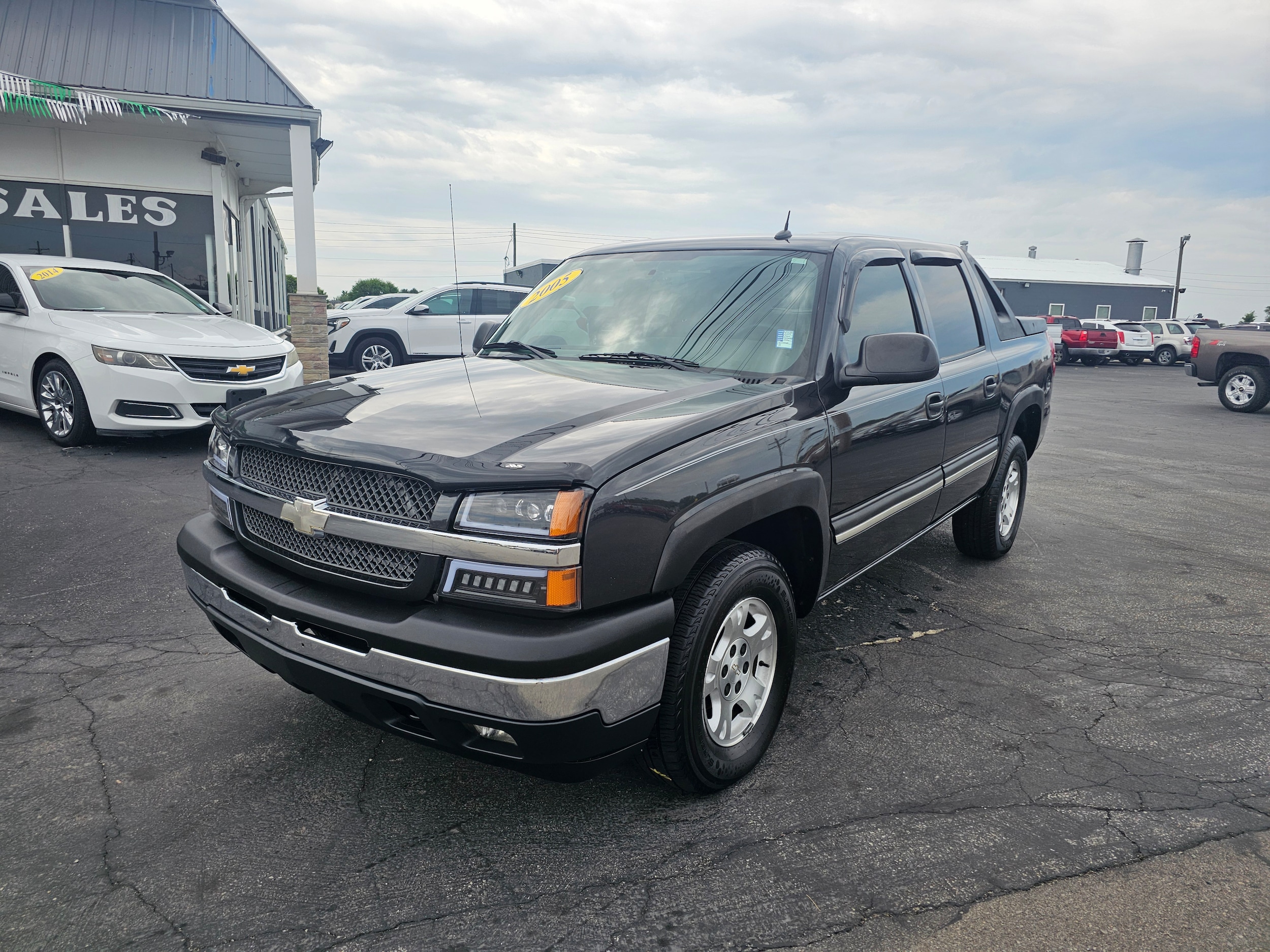 Used 2005 Chevrolet Avalanche 1500 LS