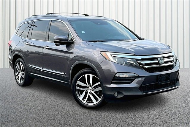 Used 2018 Honda Pilot Touring AWD
