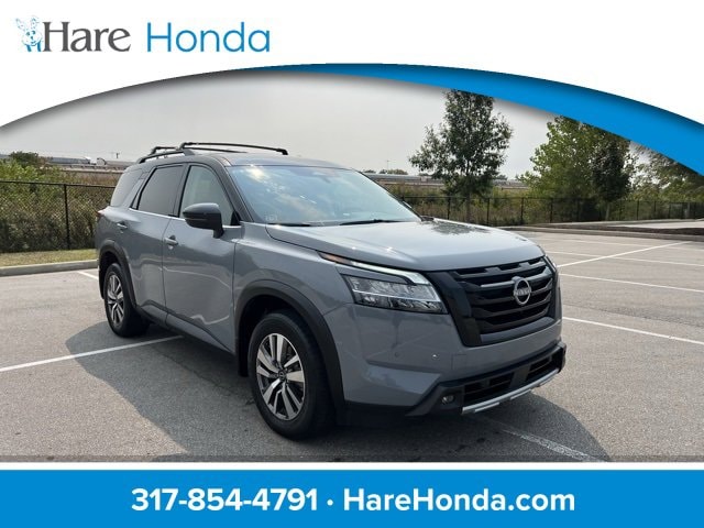 Used 2023 Nissan Pathfinder SL