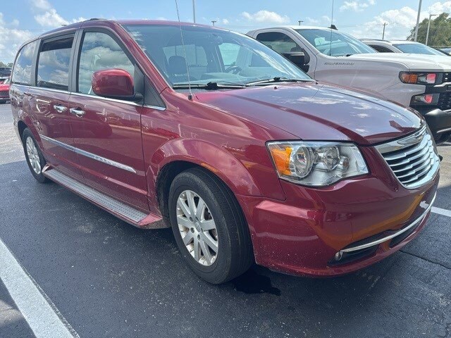 Used 2016 Chrysler Town & Country Touring