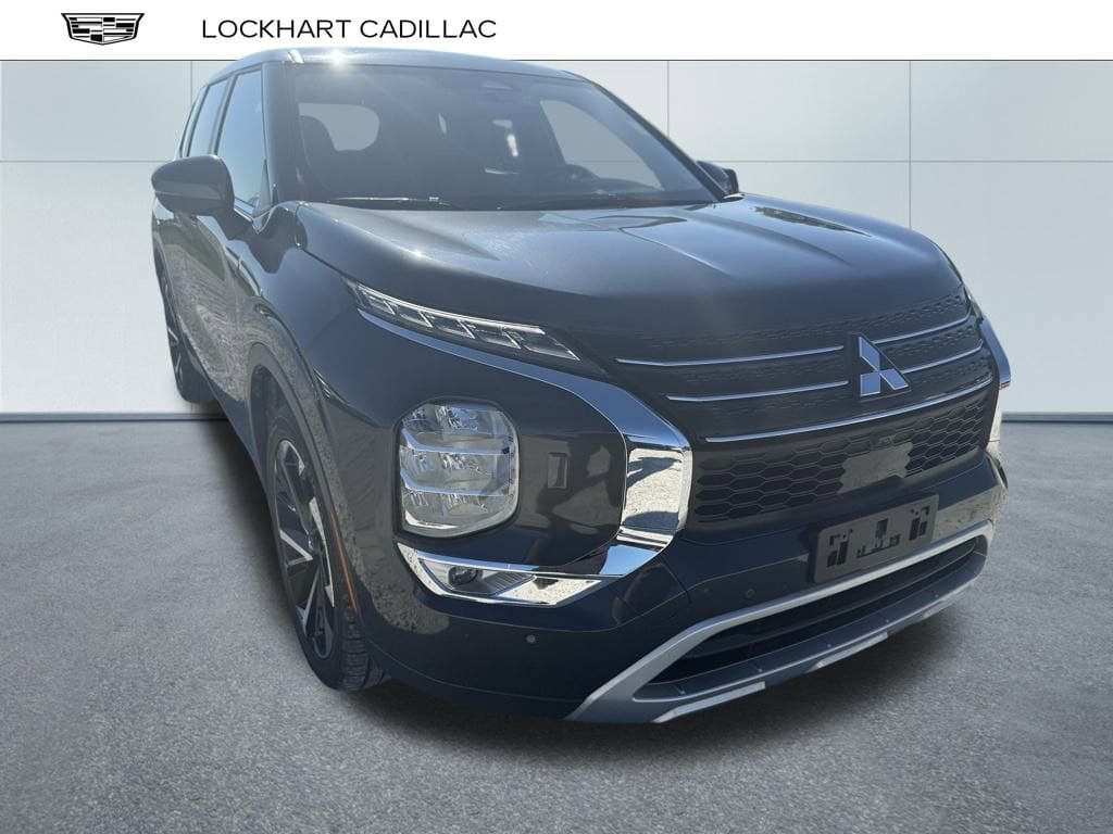 Used 2024 Mitsubishi Outlander SE