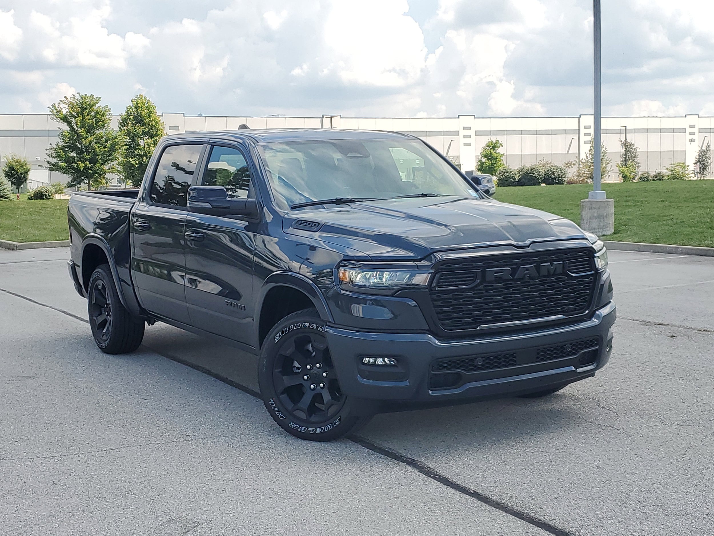 New 2026 Ram 1500 BIG HORN CREW CAB 4X4 5'7' BOX
